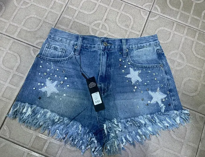 Fashion Nova Star Stoned/Embroided Bum-short - code 617-5b